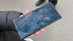 Každý displej smartphonu má ochrannou vrstvu, která se časem setře: k čemu slouží a jak ji obnovit