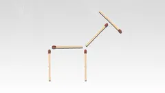 Stačí pohnout jednou sirkou, aby se oslík převrátil: vyřešit náročnou hádanku?