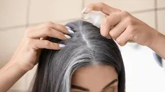 Jak zamaskovat šediny, když barva nezabírá: 6 ověřených domácích přírodních prostředků