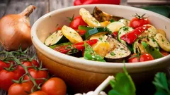 Zeptali jsme se šéfkuchařů, jak nejlépe péct zeleninu: všichni odpověděli stejně