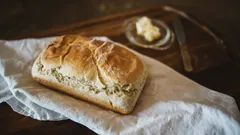 Co udělat, aby chléb dlouho neokoral: pekařka poradila jeden jednoduchý trik